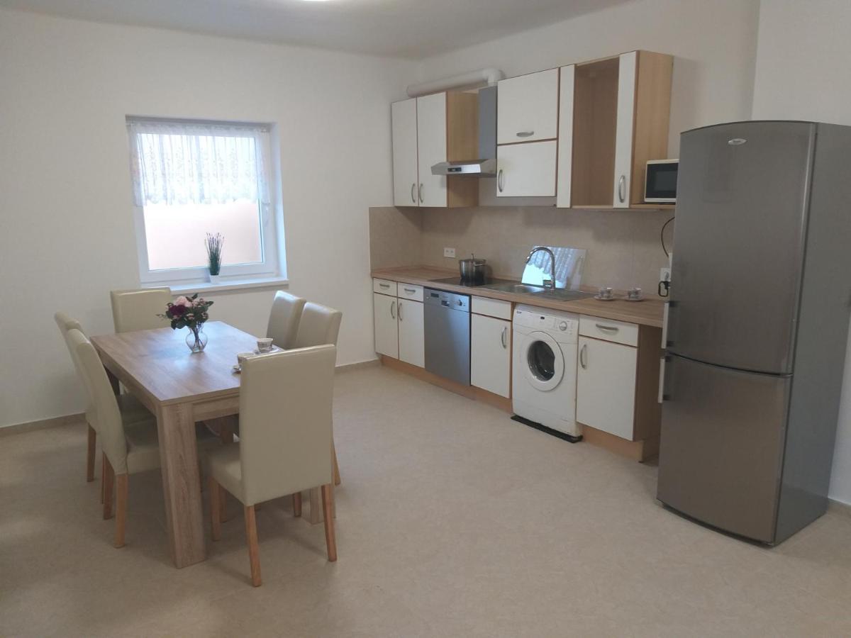 Apartment In Balatonlelle 40765 ภายนอก รูปภาพ