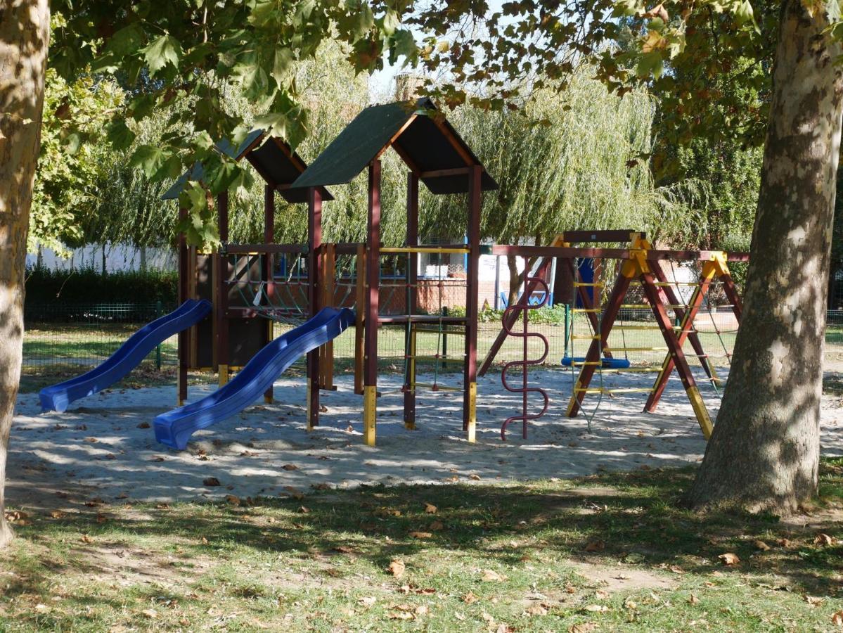 Apartment In Balatonlelle 40765 ภายนอก รูปภาพ
